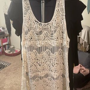 FOREVER 21 cream colored lacey top